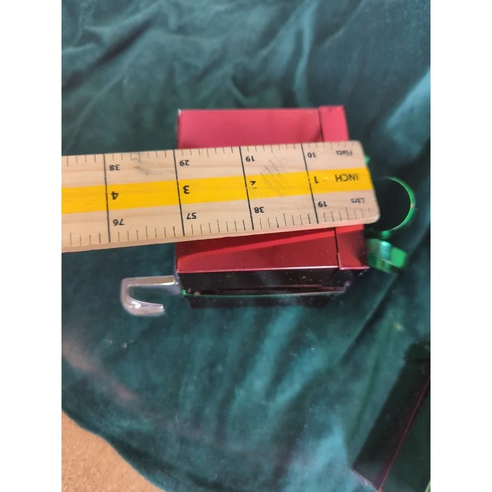 Metal Gift Boxes, Christmas Stocking Hangers, Red and green, set of two